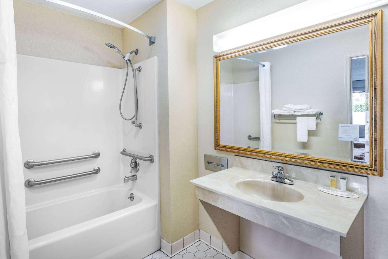 Days Inn By Wyndham Macon I-475 Esterno foto